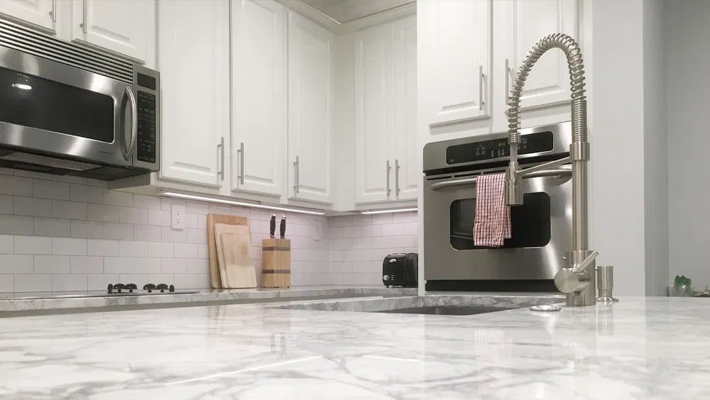 Choosing the Best Kitchen Countertop Material for Your Home
