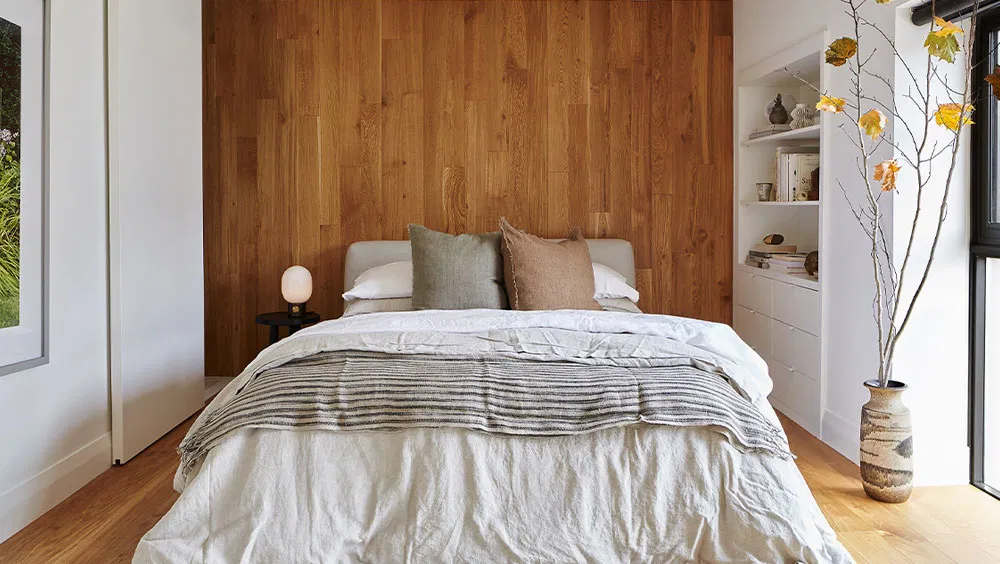 How To Maximize Space In A Small Bedroom