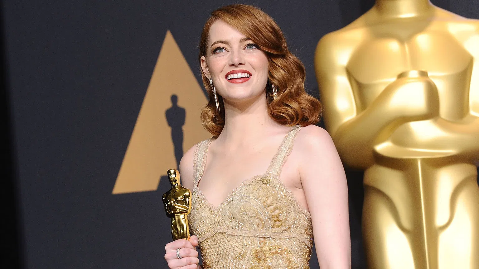 Understanding Emma Stone's Fashion Evolution: How to Decode Celebrity Style