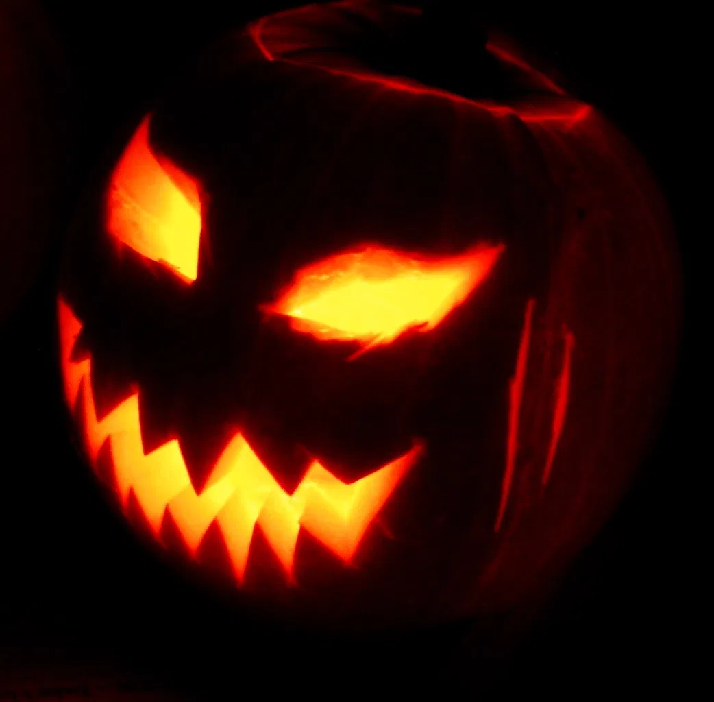 Halloween 2026: History, Traditions & Decor Trends