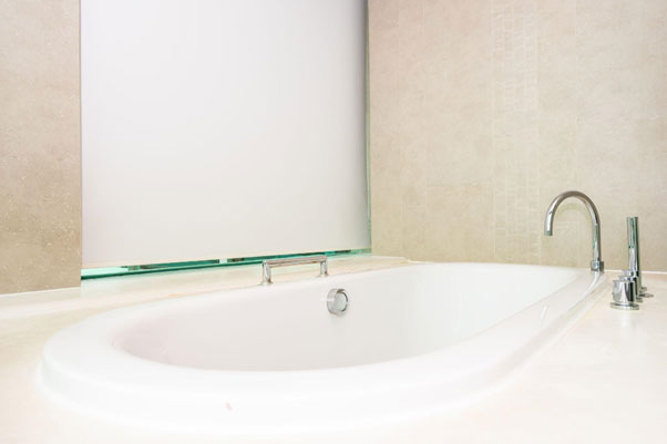 How To Use Bathtub Cleaner Effectively