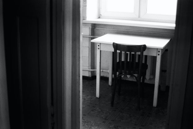 How much weight can kitchen helper stools support