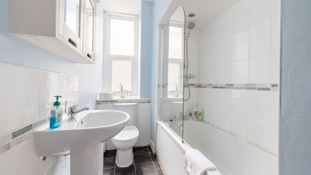 Maximize Your Space: Clever Small Bathroom Storage Solutions