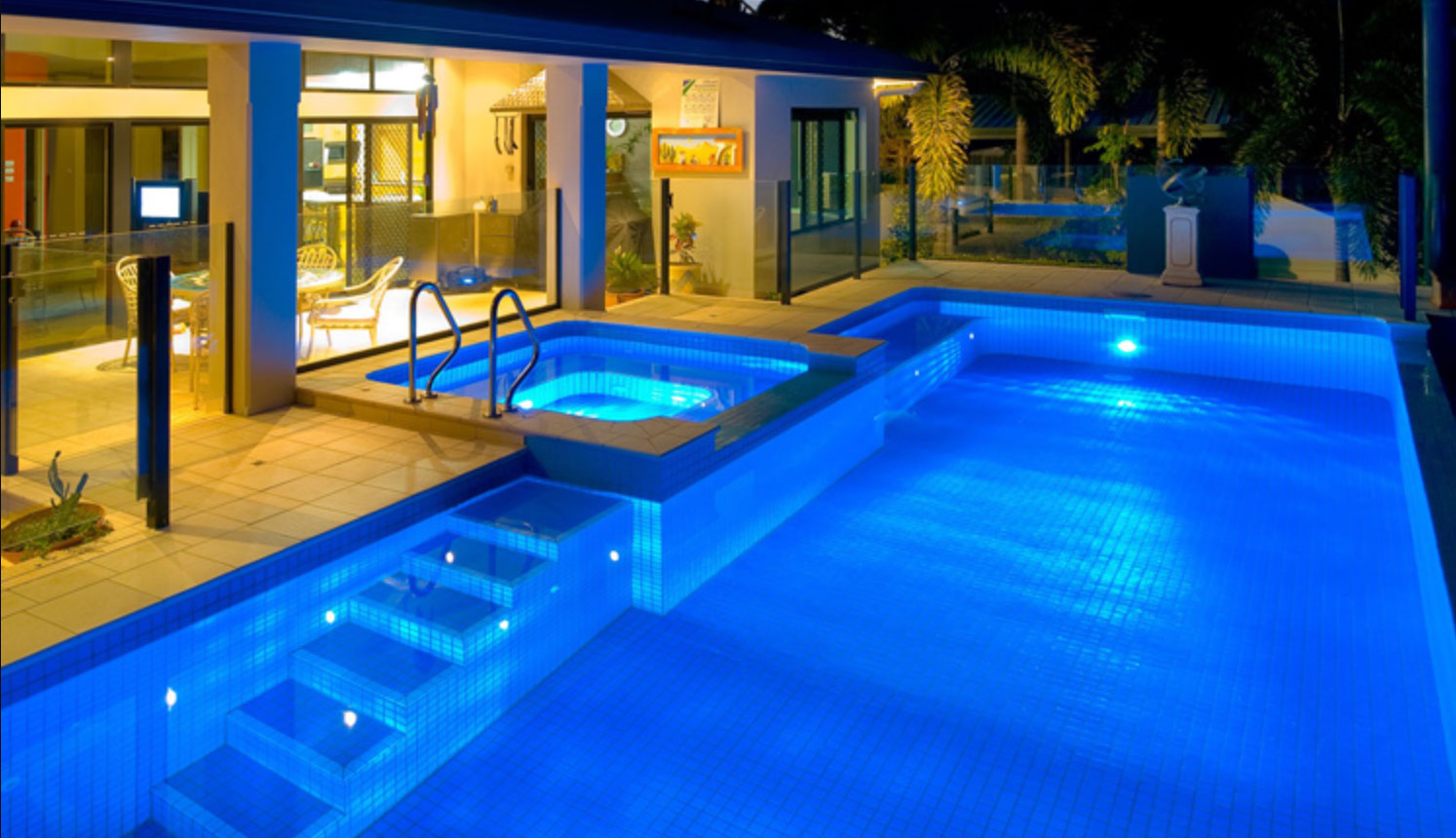 how to clear cloudy pool water fast_ae5a64ae 6dd7 4b7c b5b8 4a3d50295a06