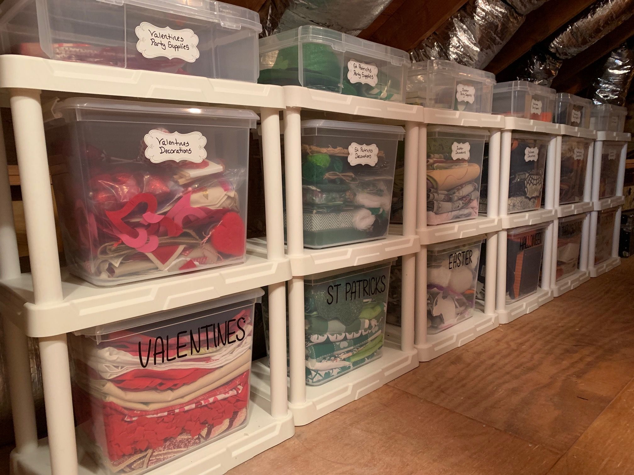 maximixe your home storage with attic storage_68627668 5eb4 43b3 953a 2899ef292512