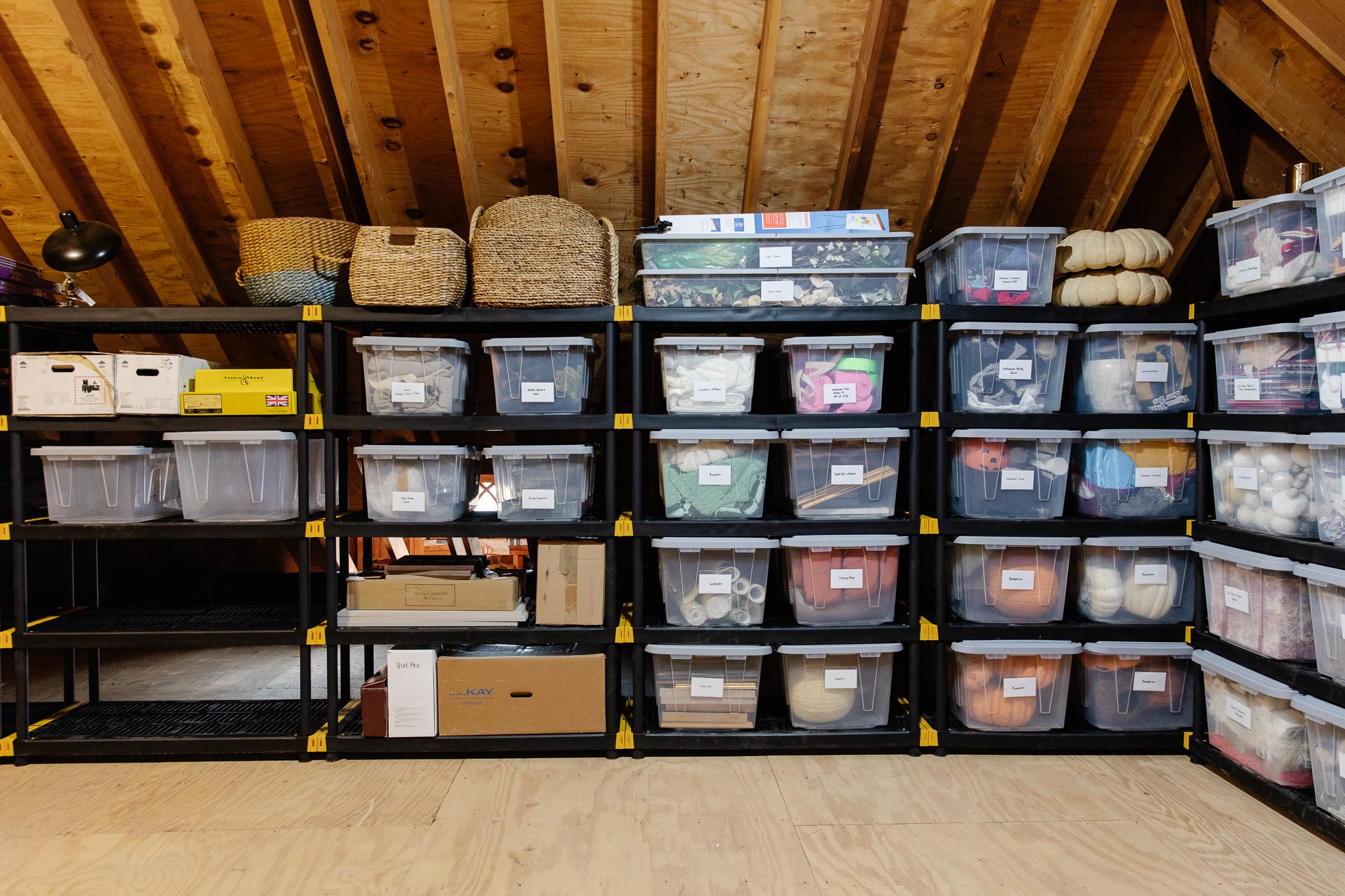 maximixe your home storage with attic storage_8a526212 8ce6 4d26 8427 a760651d7599