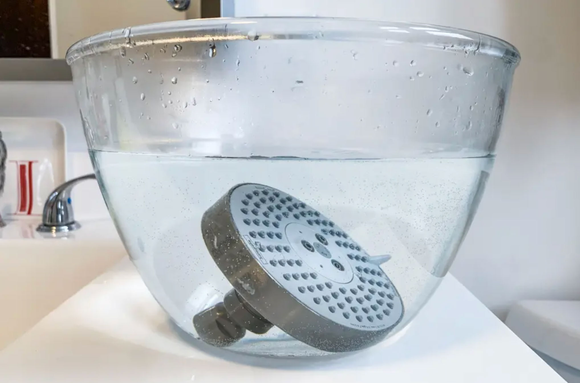 how to clean a shower head_a07e8f5d de7c 4d3c 8252 f3a98864e983