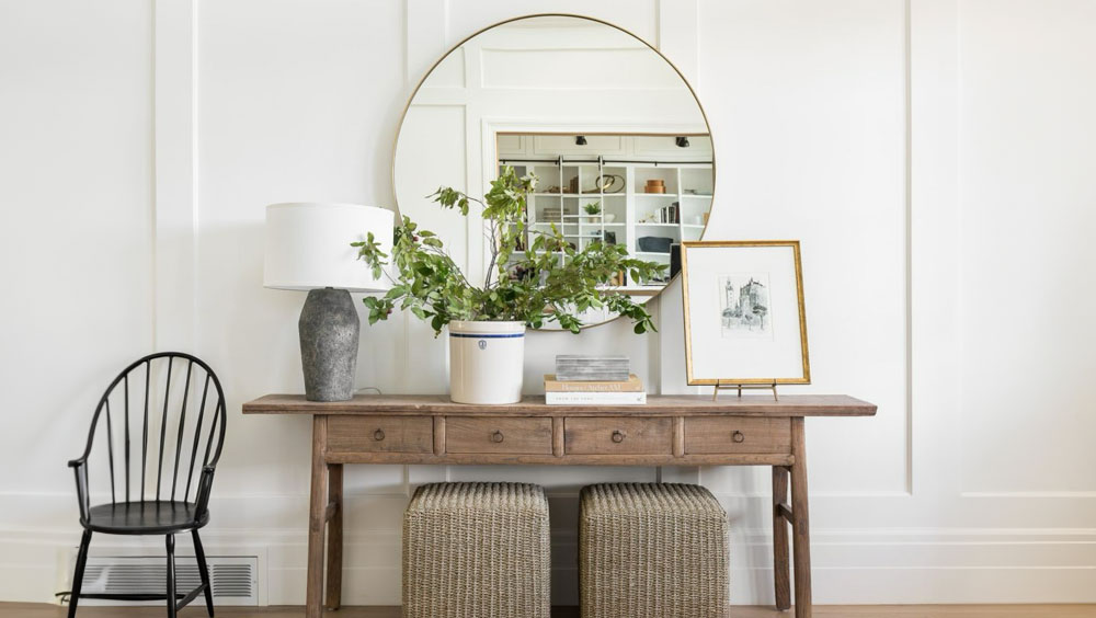 How To Decorate A Console Table