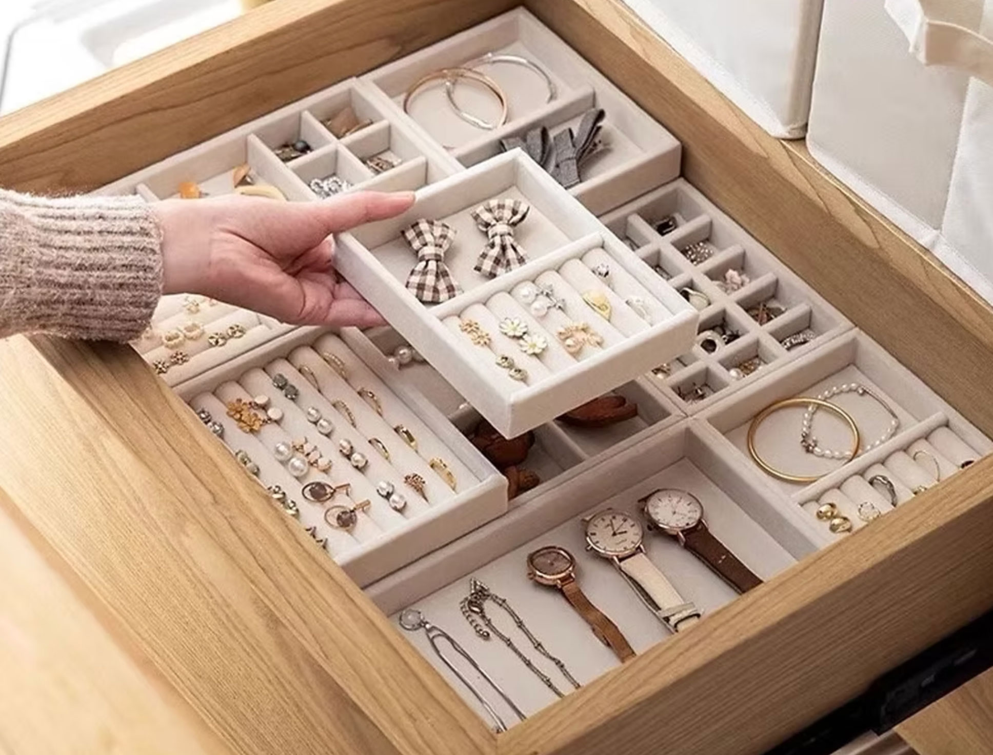 how to organize jewelry_0eee51cd 9caa 4ac6 b78c ff6ad16e95ec