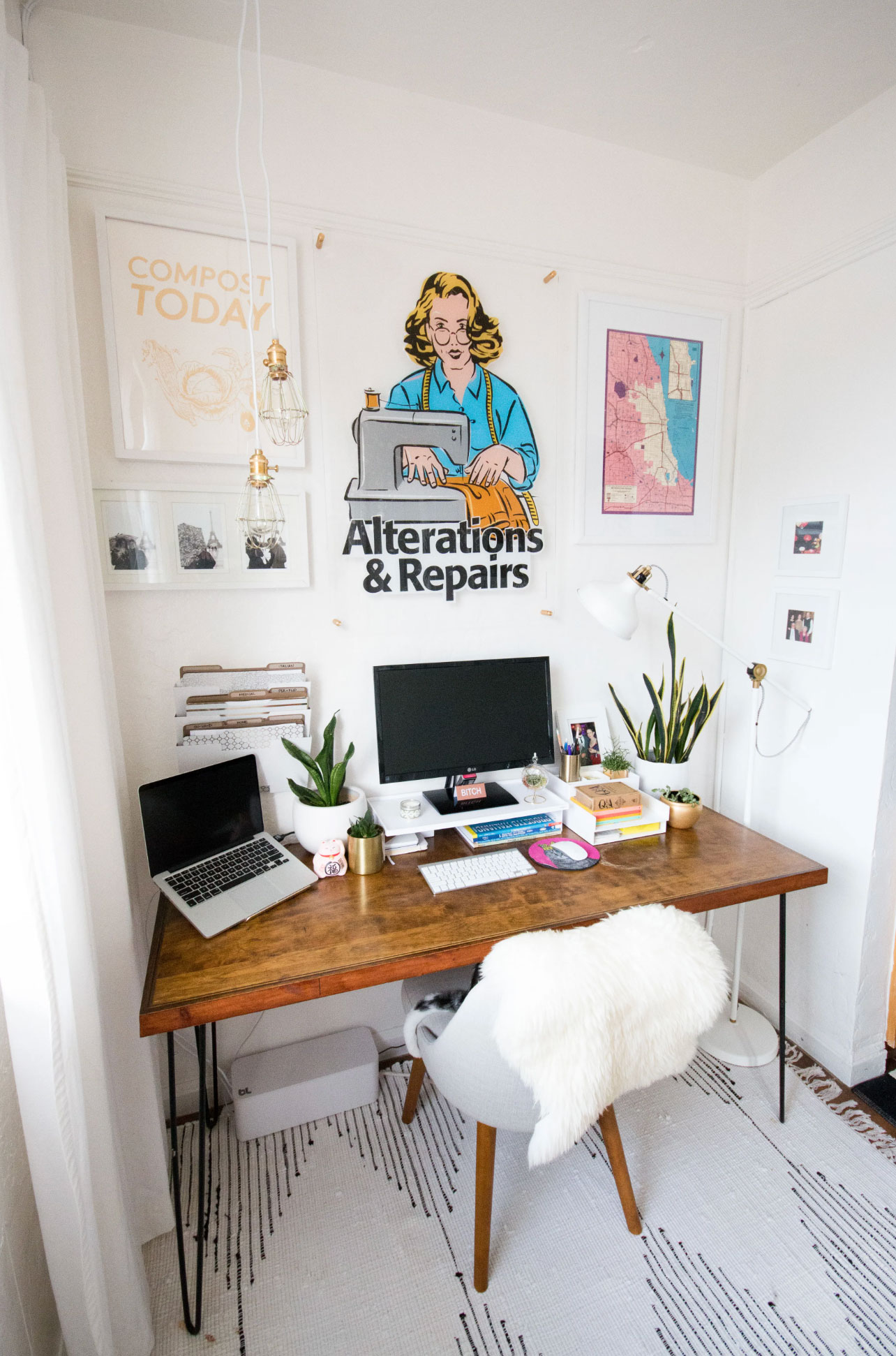 how to organize your desk_e97391c2 ee86 4e93 afcf 529f0c4f25f5