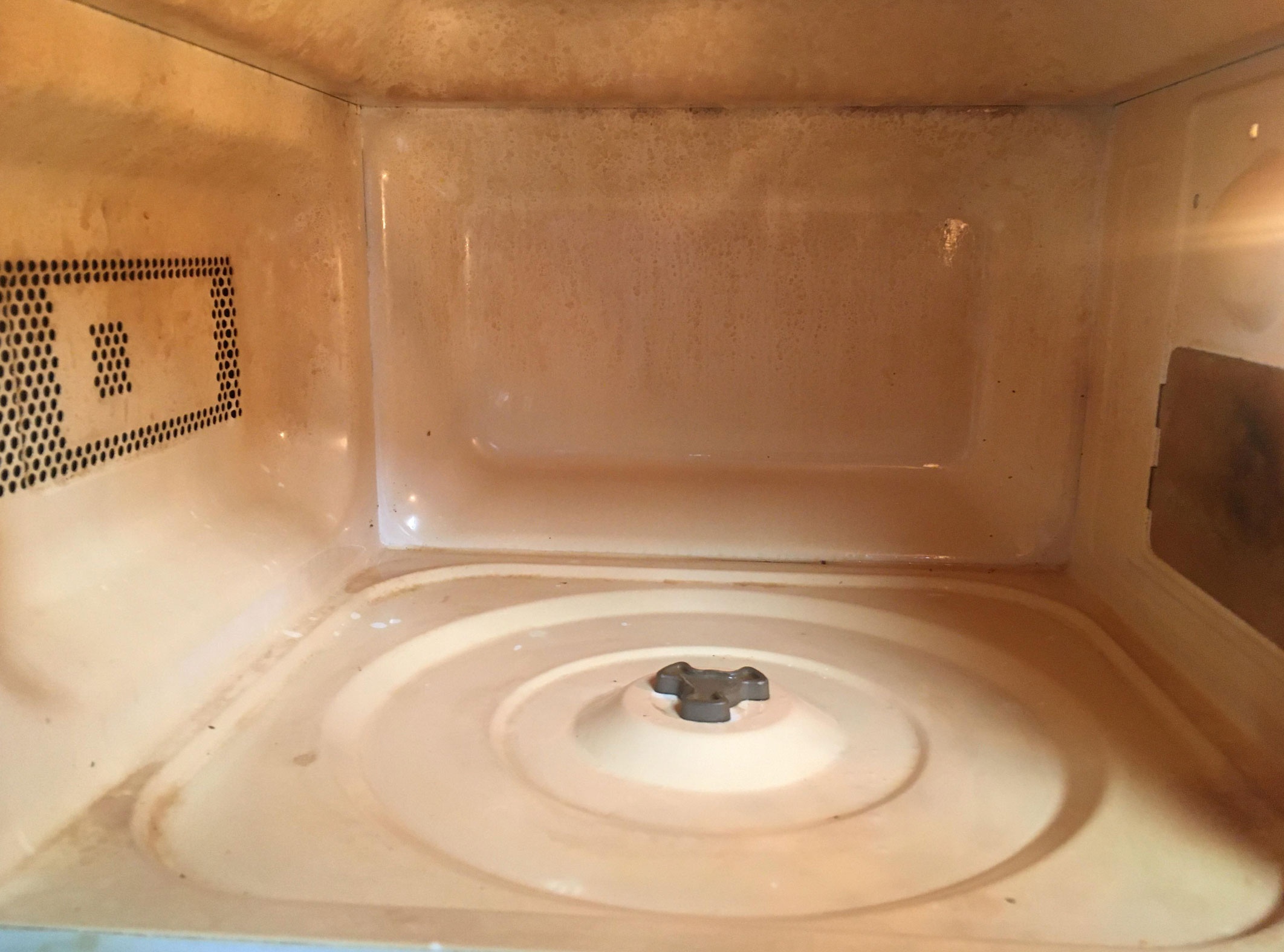 how to clean a microwave_6257e6f5 5d5e 4a2a 81f2 a6834749521b