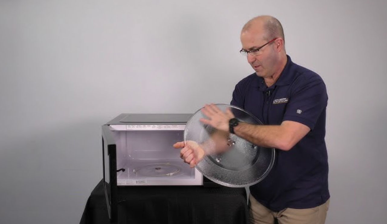 how to clean a microwave_d9af2773 3cbc 4123 9698 234c17973377