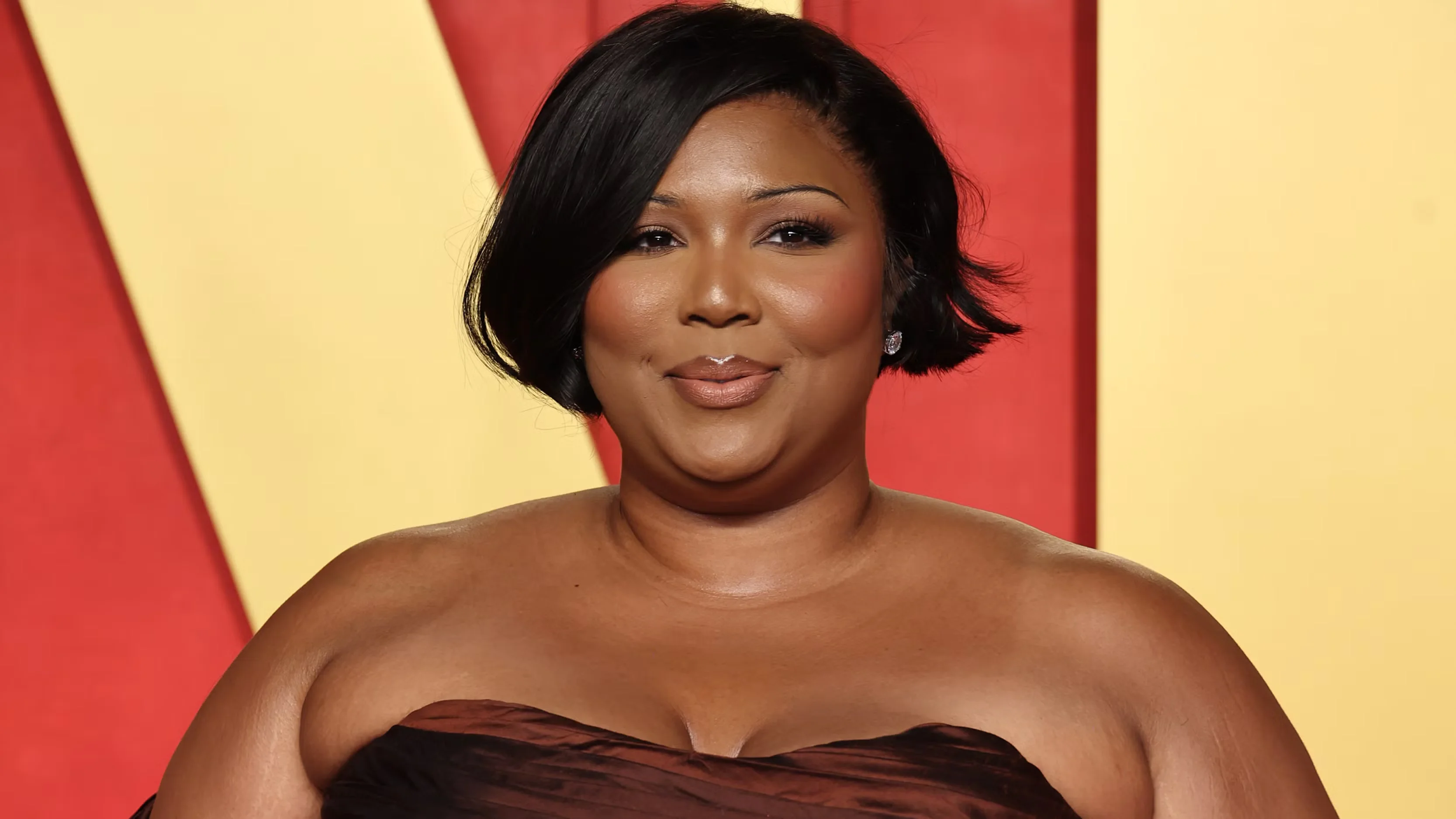 1767543474264_lizzo attends the 2024 vanity fair oscar party hosted by news photo 1711552272