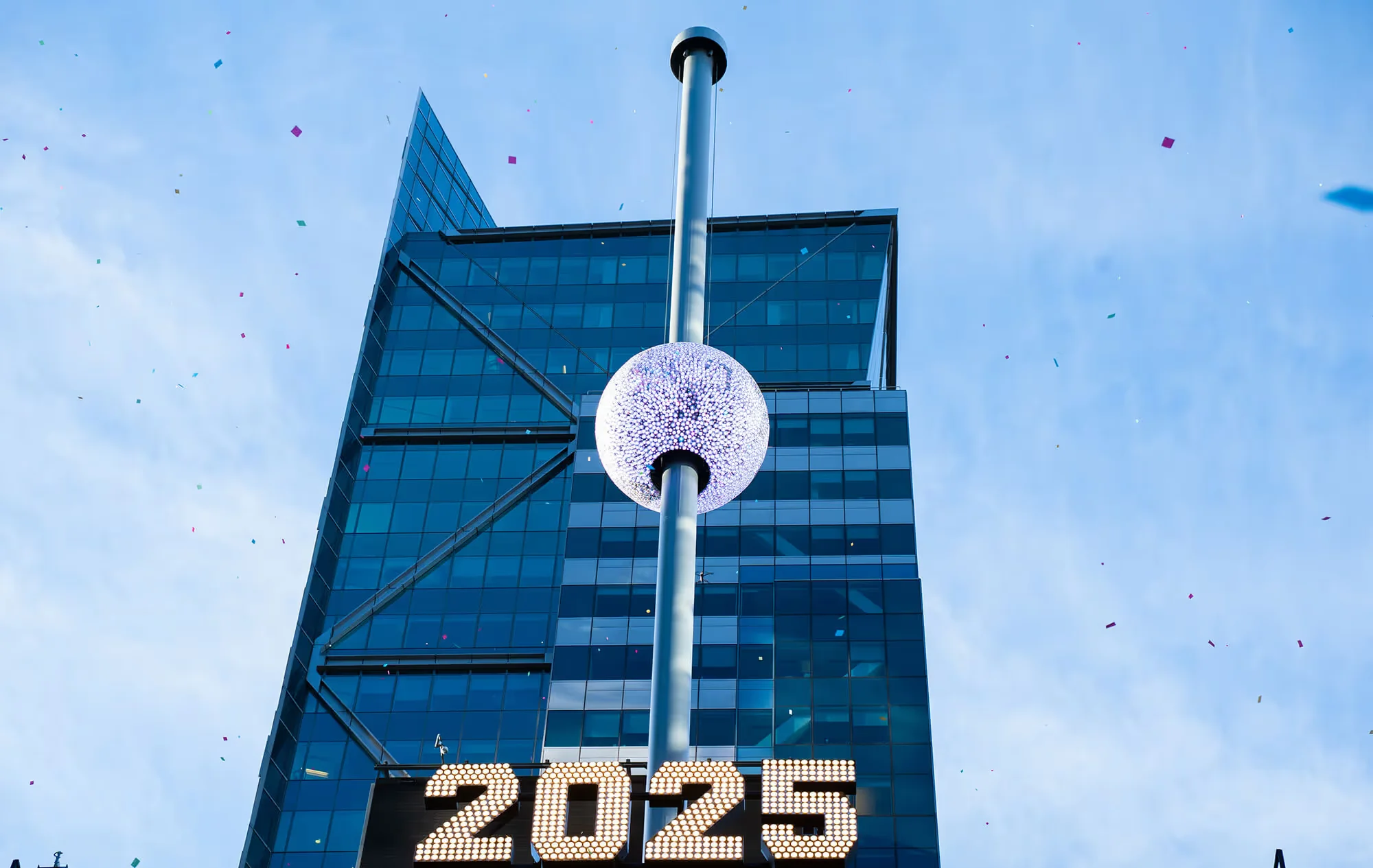 1767716057303_6924afb40801a04c33f70301_nye ball 2025 constellation ball unveiling