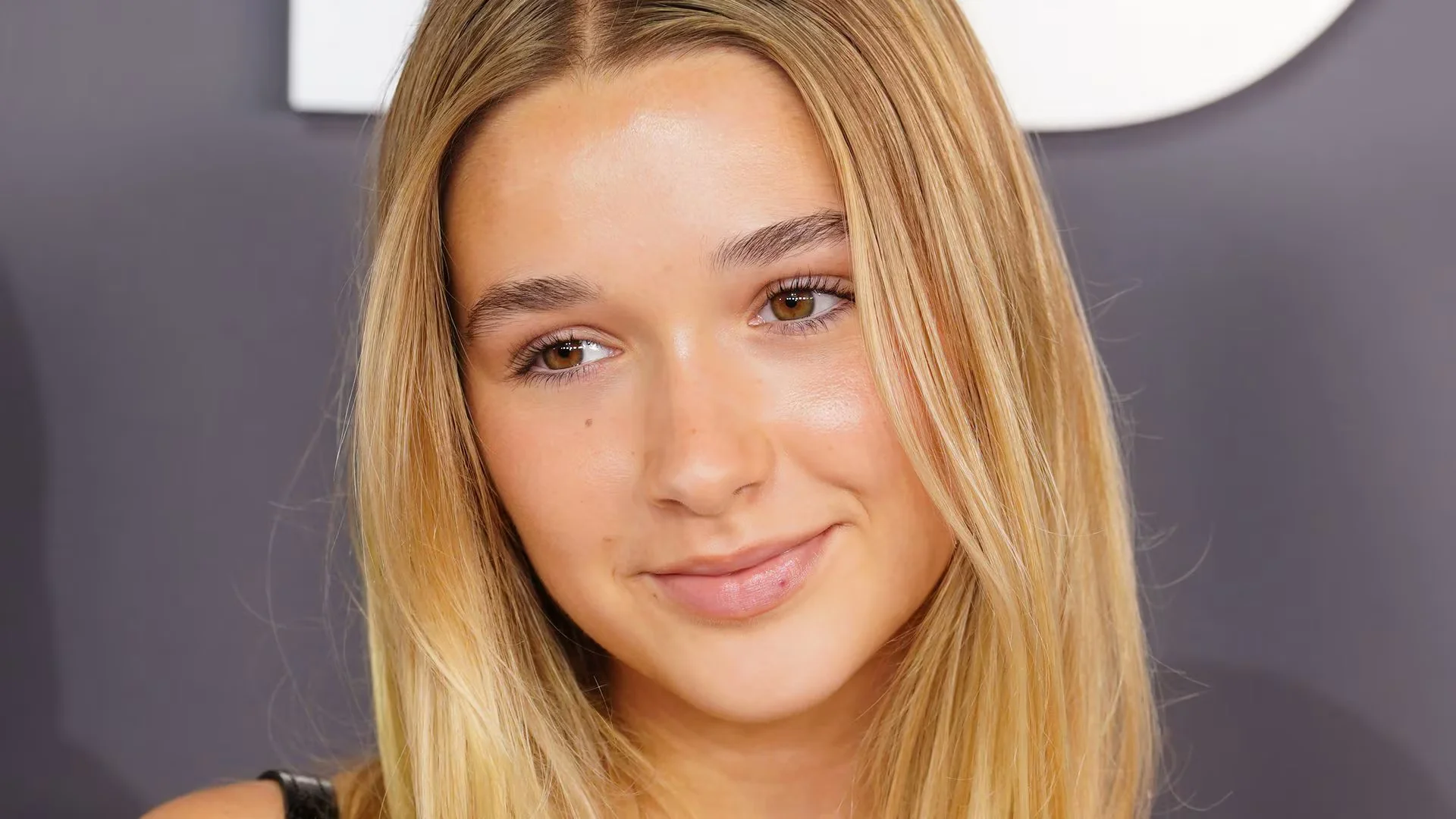 1776007912172_3c855c222540 harper beckham attending the world premiere of the netflix documentary series vi