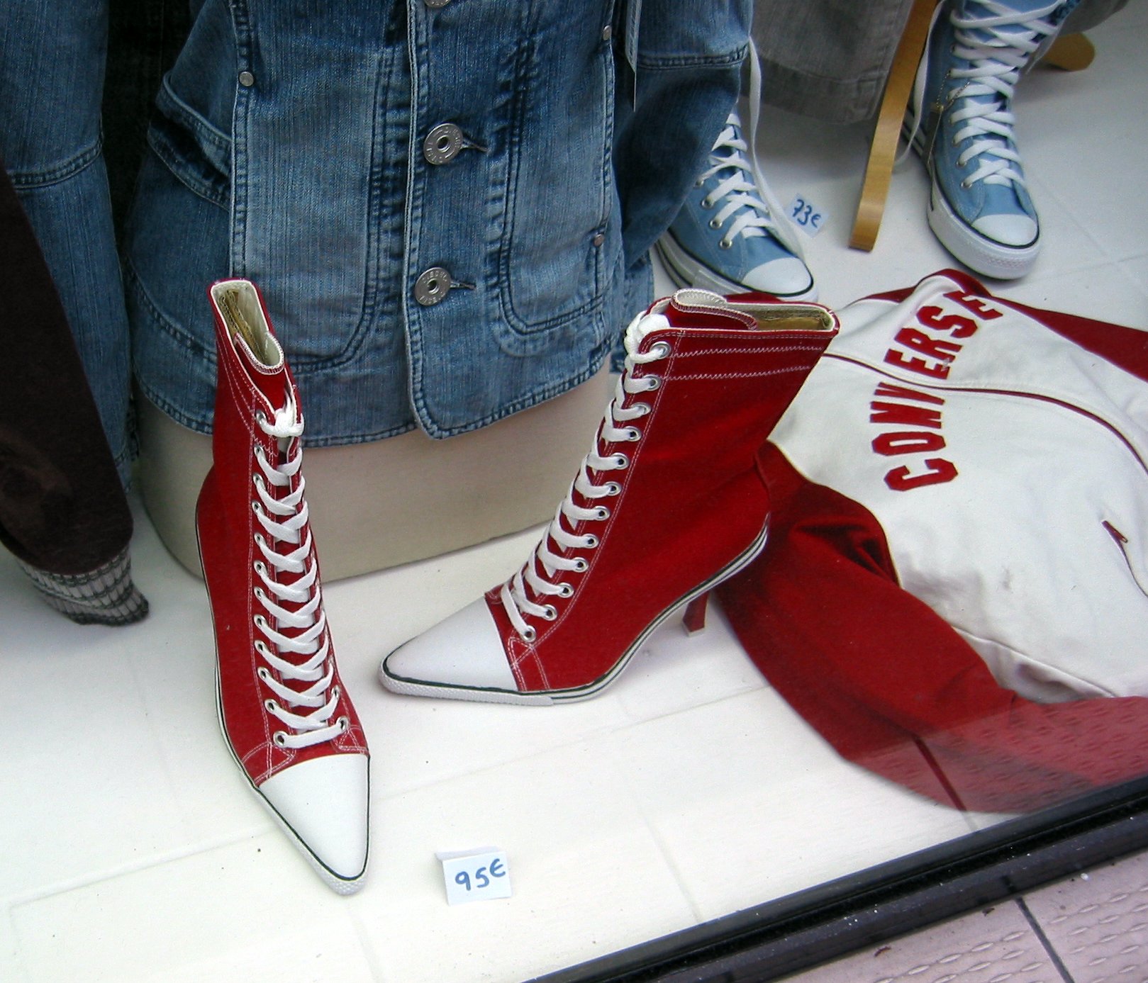 1789916765854_ConverseFashion